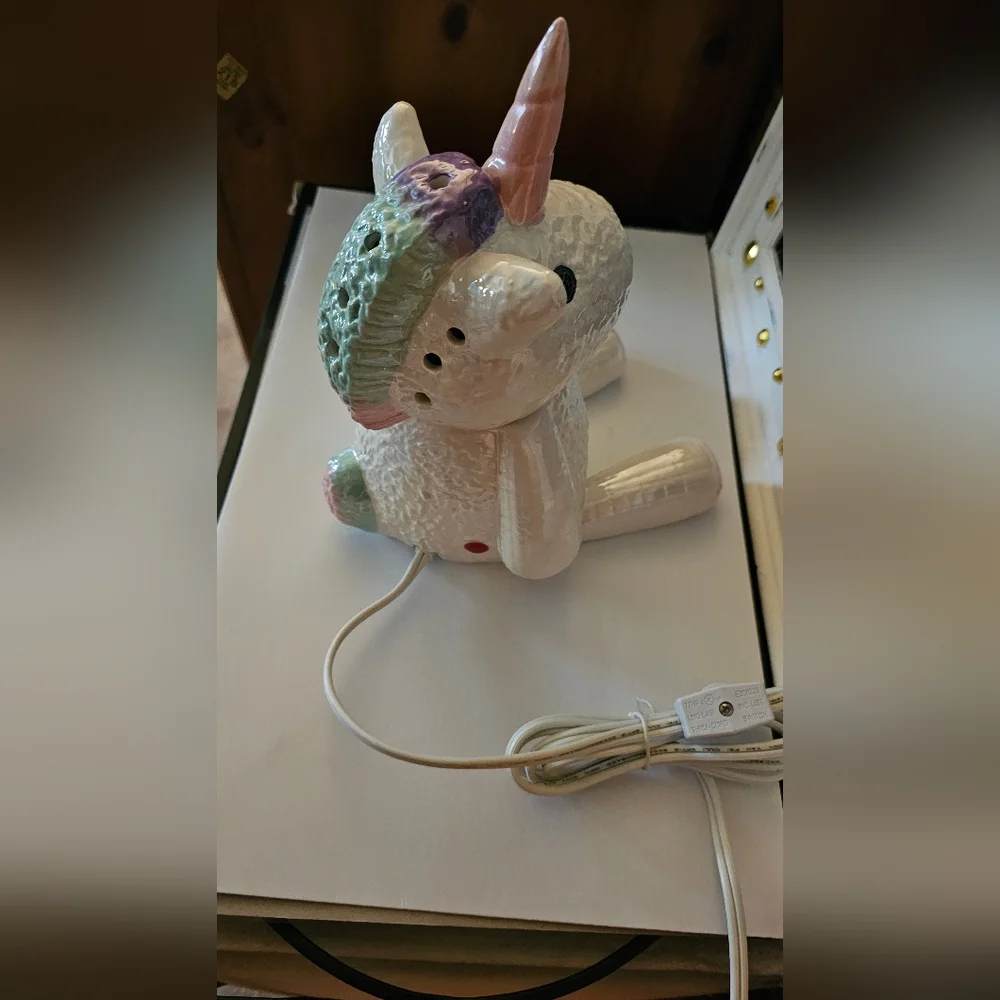 SCENTSY - Picture 4 of 6